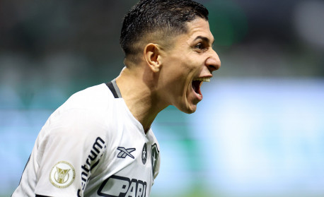 Destaque no Botafogo, Savarino revela que briga com Cuca pesou em saída do Atlético-MG