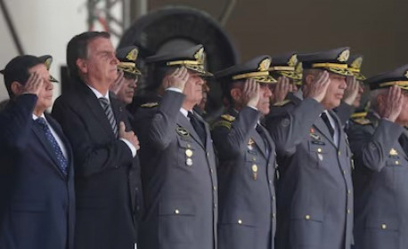 Golpe de Estado não teve êxito por resistência de comandantes de Exército e Aeronáutica