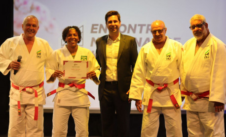 Campeã olímpica e mundial de Judô, Rafaela Silva é promovida a kodansha