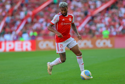 Atacante do Internacional revela torcida para o Botafogo na final da Libertadores