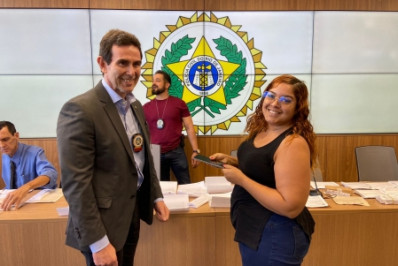 Trabalho de inteligência em segurança de Caxias faz moradores recuperarem celular