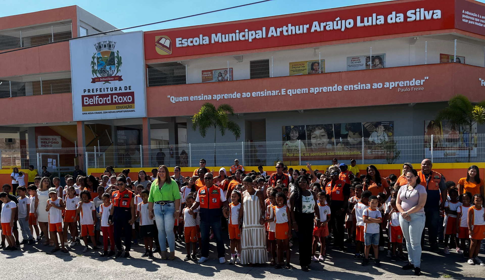 O Simulado de Abandono Escolar contou com a participação de alunos, professores e agentes da Defesa Civil - Divulgação / PMBR