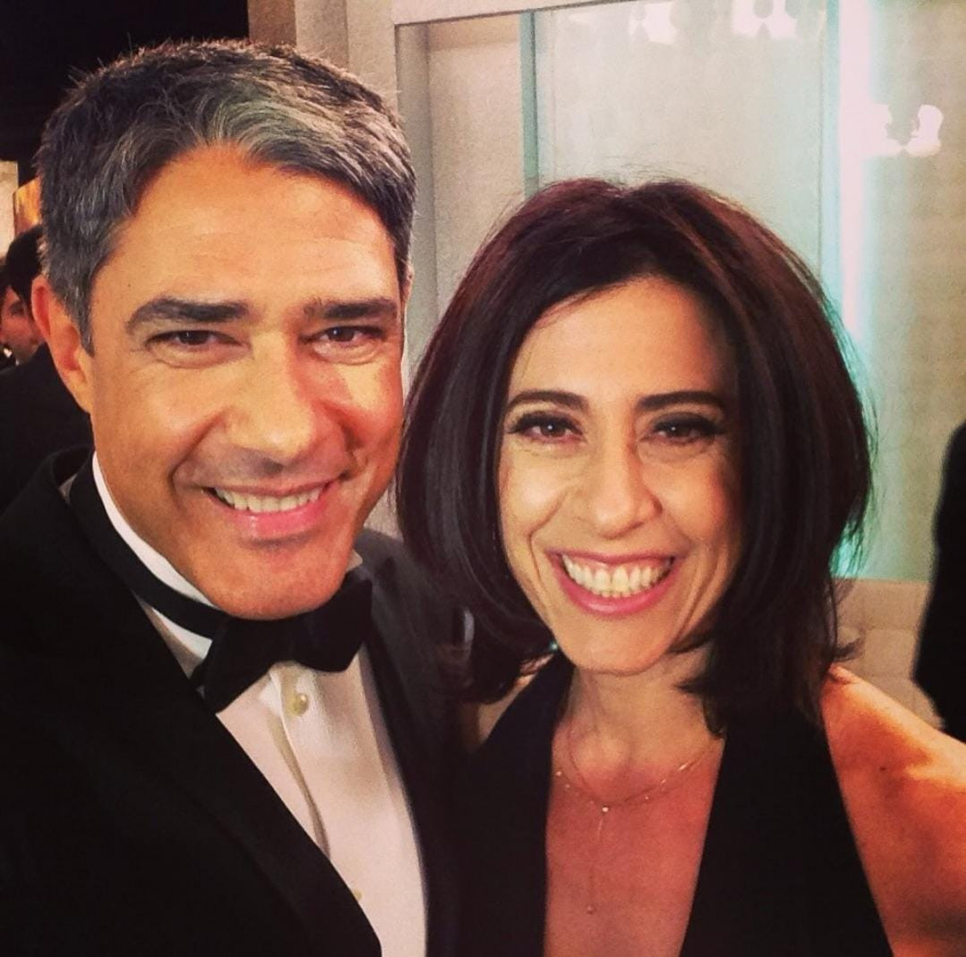 Com insônia, William Bonner se declara ao cachorro de estimação e tieta Fernanda Torres - Reprodução / Instagram