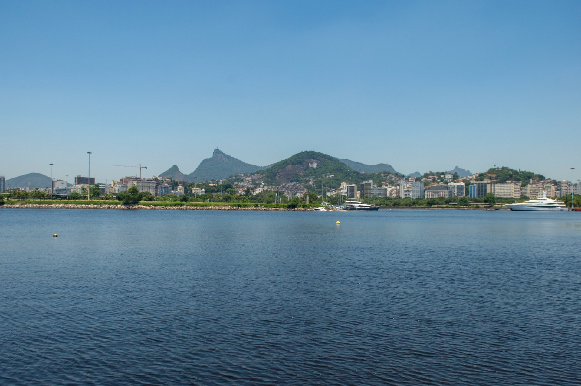 Temperaturas quentes permanecem para os próximos dias na cidade do Rio - Armando Paiva / Agência O Dia