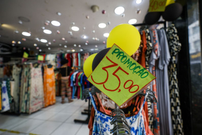 Lojas do Rio estão autorizadas a abrir nos feriados deste sábado e da próxima quinta-feira 