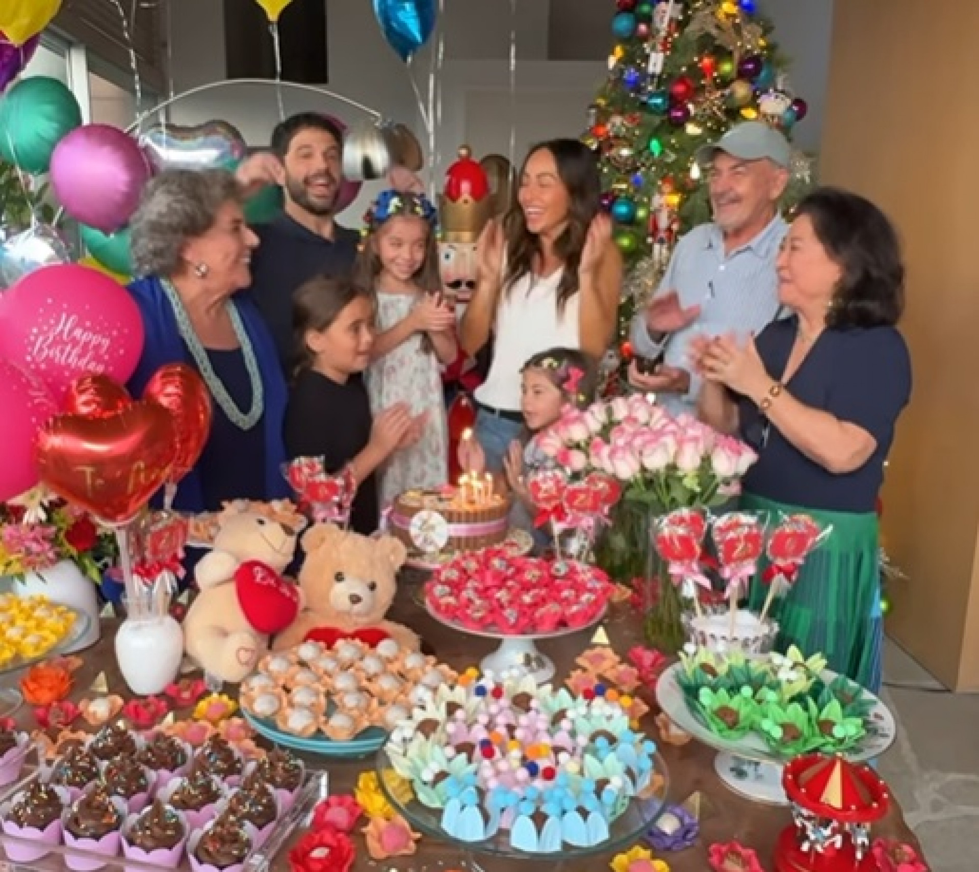 Duda Nagle e Sabrina Satos celebram juntos o aniversário de Zoe - Reprodução/Instagram