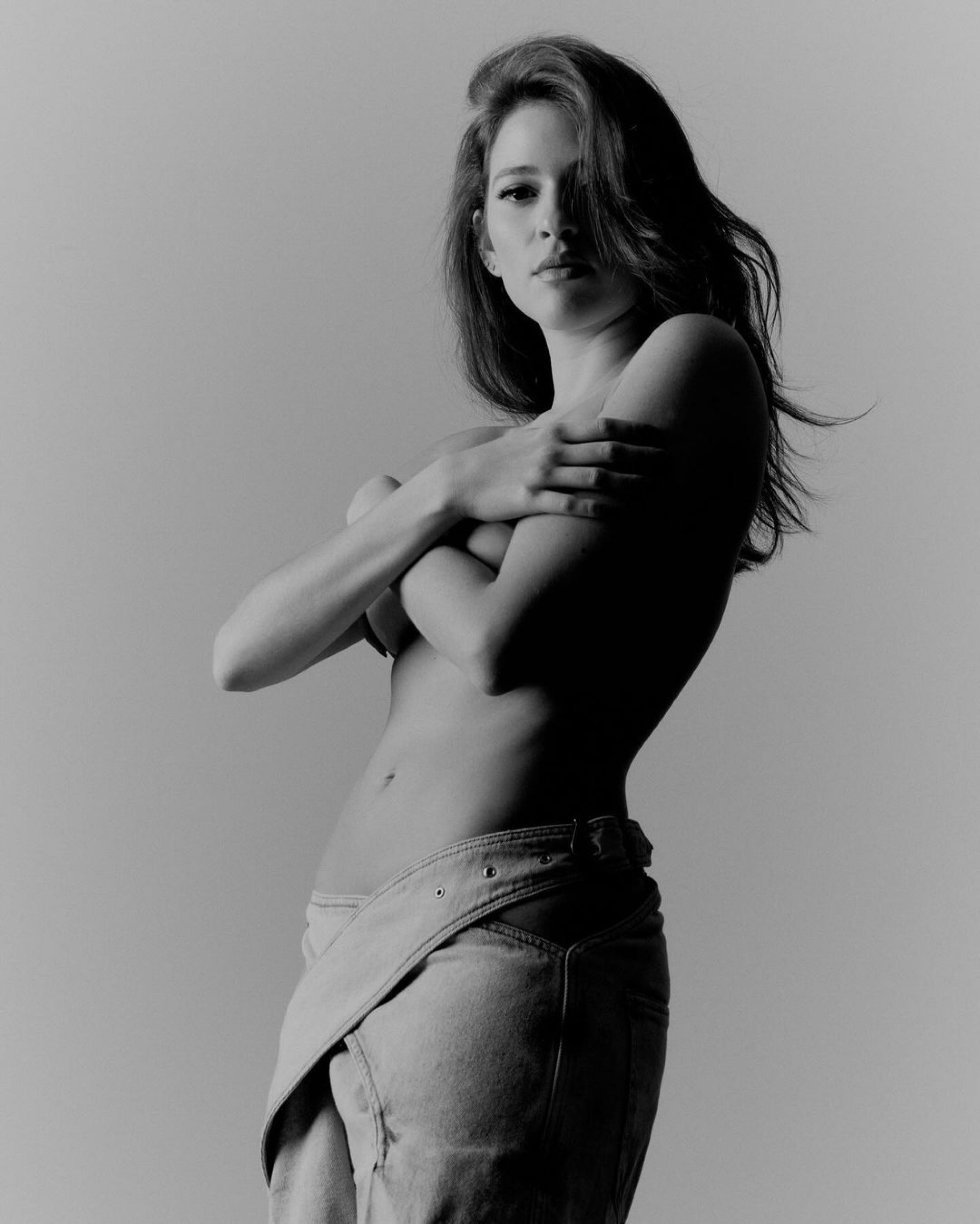 Ana Clara faz topless em ensaio fotográfico  - Reprodução / Instagram 