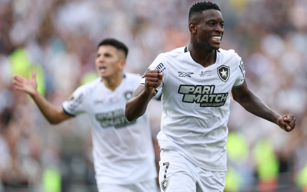 Luiz Henrique marcou o primeiro gol da final, sofreu um pênalti e foi eleito o craque da Libertadores