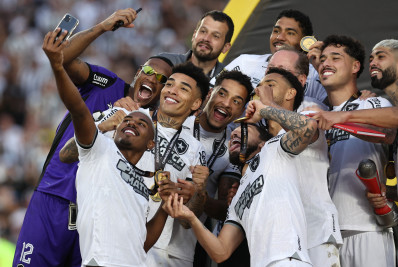 Veja os melhores momentos da vitória do Botafogo na final da Libertadores