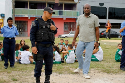 Simulado em escola orienta sobre como reduzir os riscos de desastres