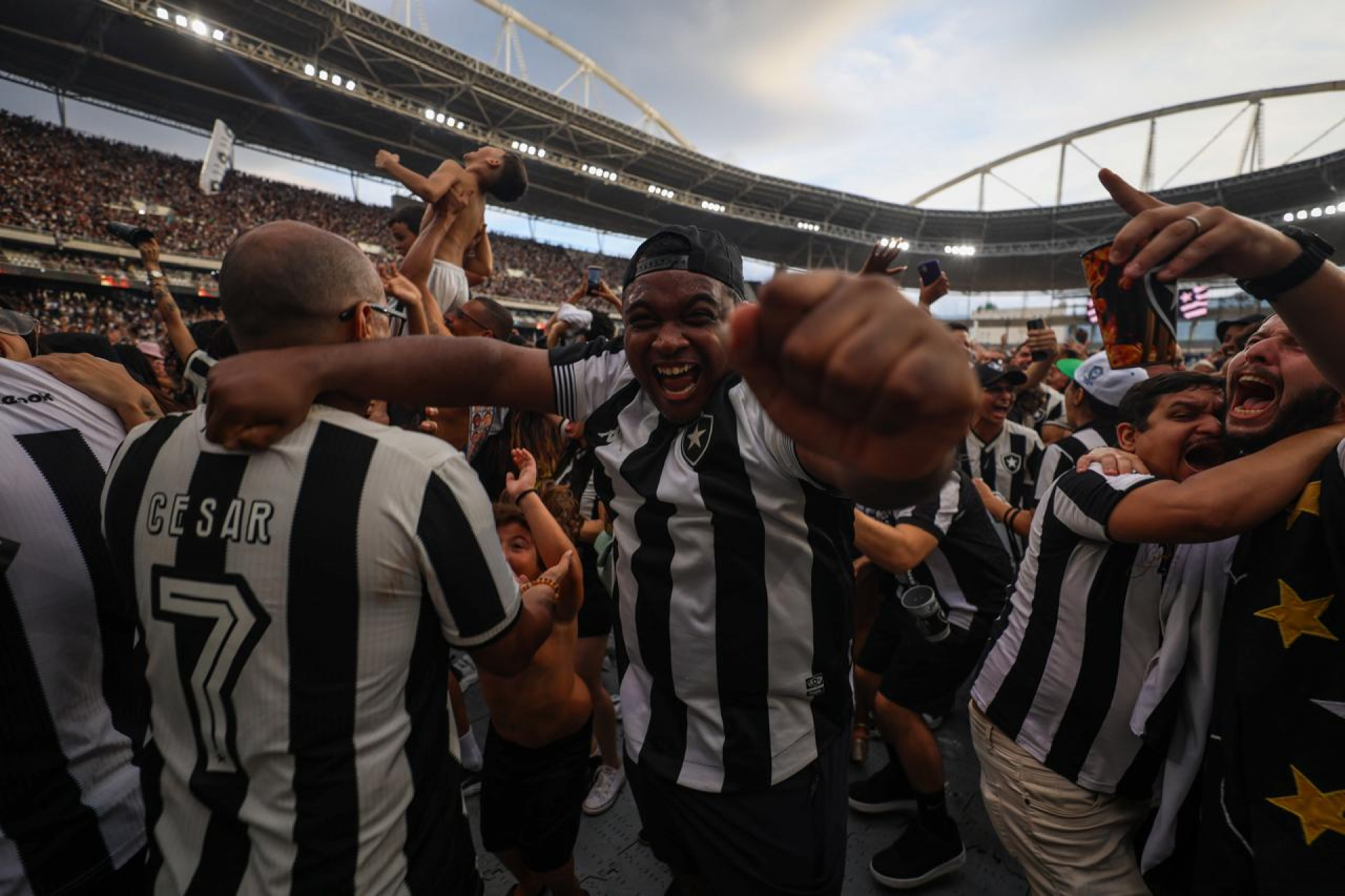 Torcida do Botafogo fez a festa com o título da Libertadores  - Renan Areias/ Agência O Dia