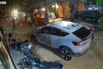 Vídeo mostra ataque de bandidos a quiosque que deixou dois mortos em Paraty