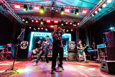 Van com integrantes da banda CPM 22 é assaltada na Linha Amarela