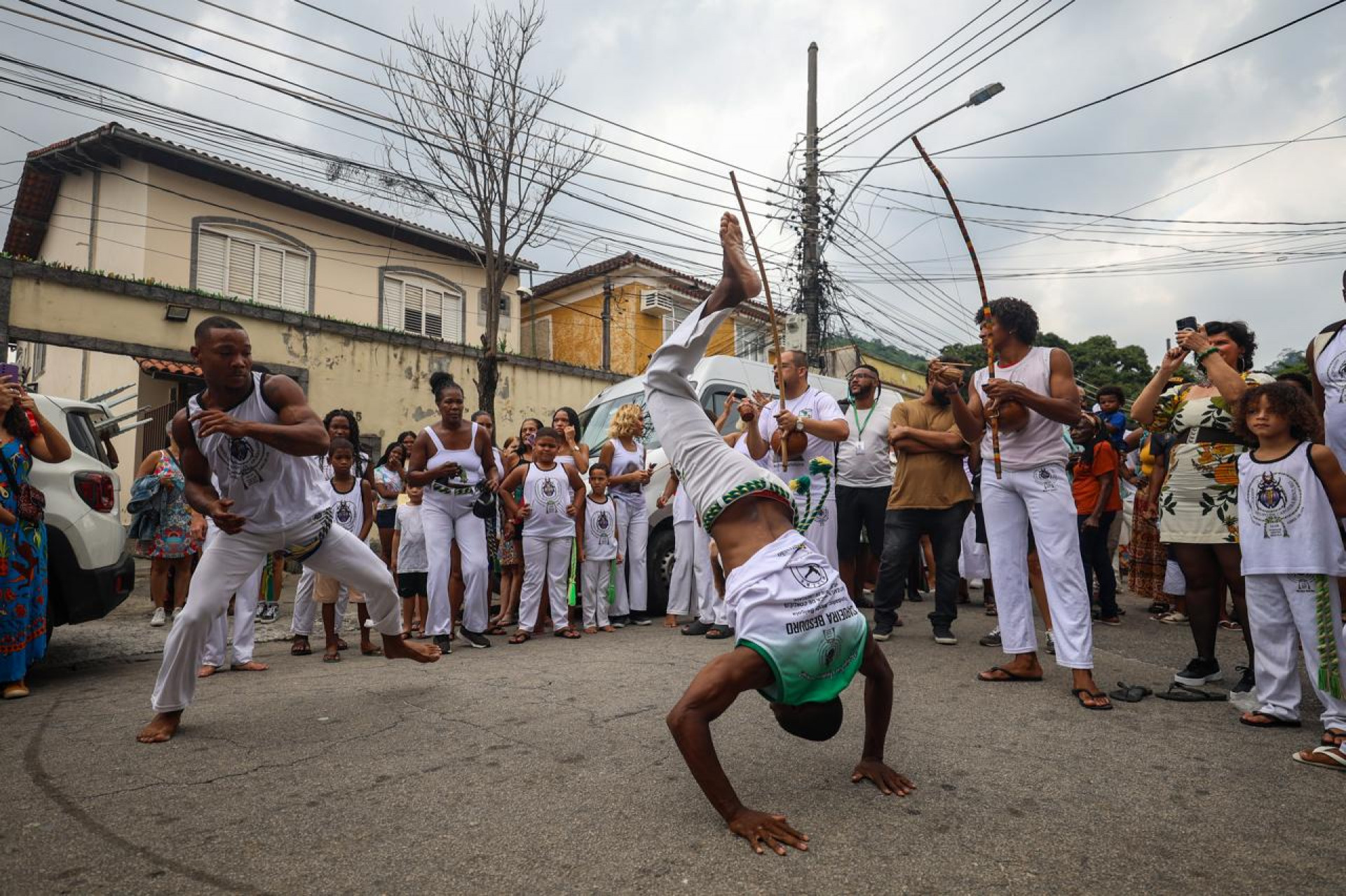 Roda de capoeira aberta durante a celebração na Casa do Jongo da Serrinha - Renan Areias/Agência O Dia
