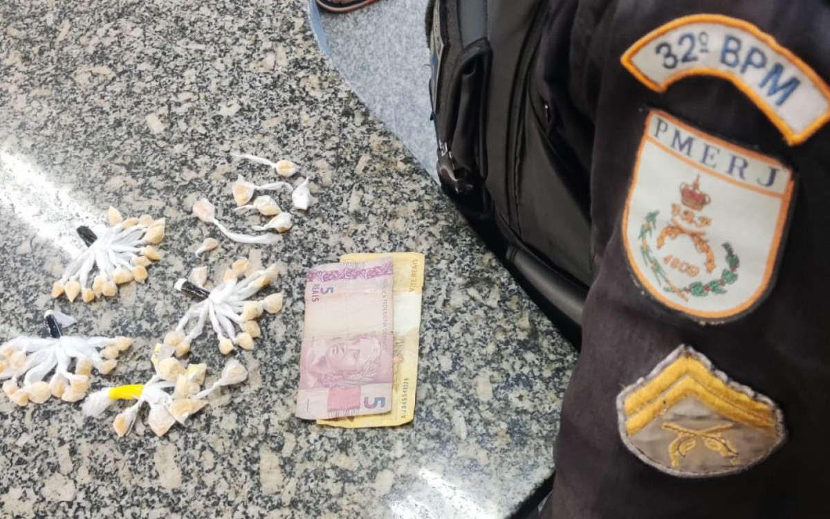 Material apreendido pela polícia em operação na Rodovia Amaral Peixoto