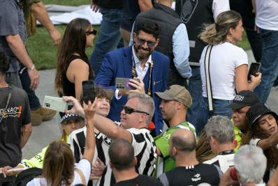 Ídolo do Botafogo, Loco Abreu diz que vai voltar a jogar