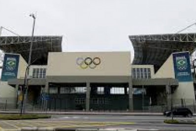 Niterói e Rio entregam documento ao COB 