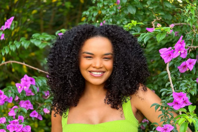 Lucy Ramos exibe barriga de gravidez e fala sobre transformações