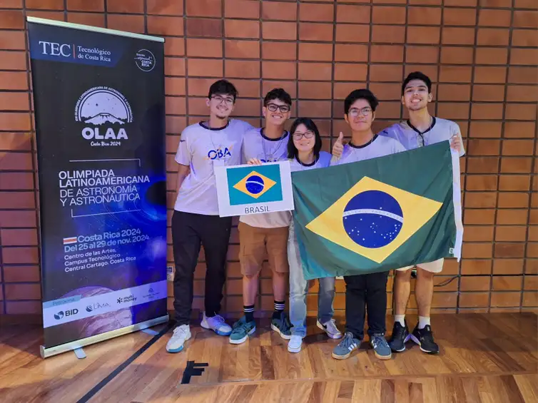 Brasileiros ganham medalhas em Olimpíada de Astronomia e Astronáutica
 - Divulgação