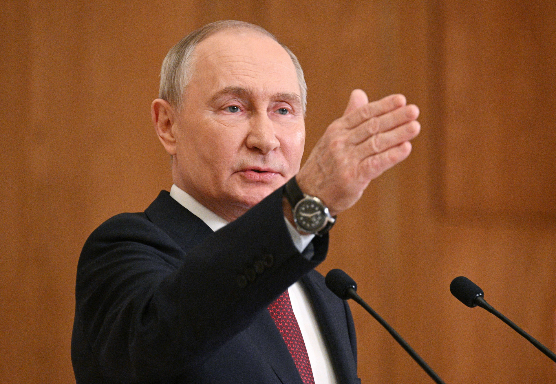 Rússia acusa Ucrânia de violar cessar-fogo mediado pelos EUA