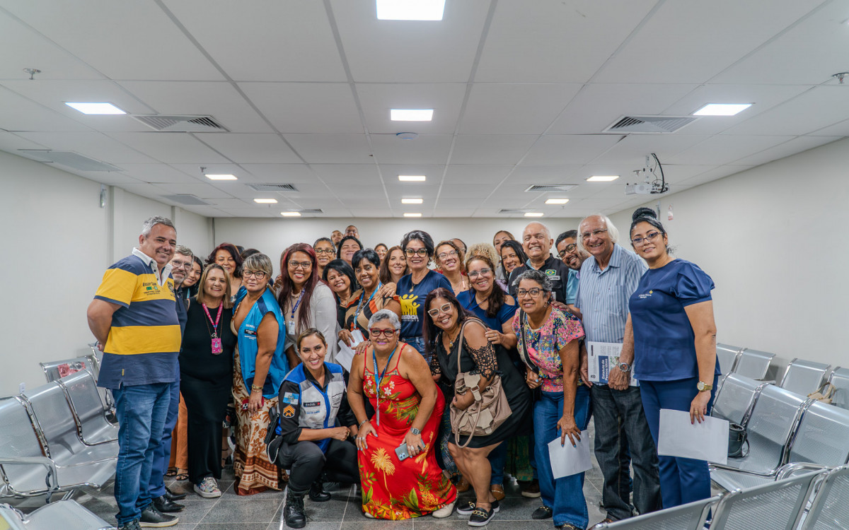 Representantes das secretarias de Desenvolvimento Social, Educação, Saúde, Segurança e Trânsito se uniram para participar de um encontro para discutir a criação de uma rede de apoio