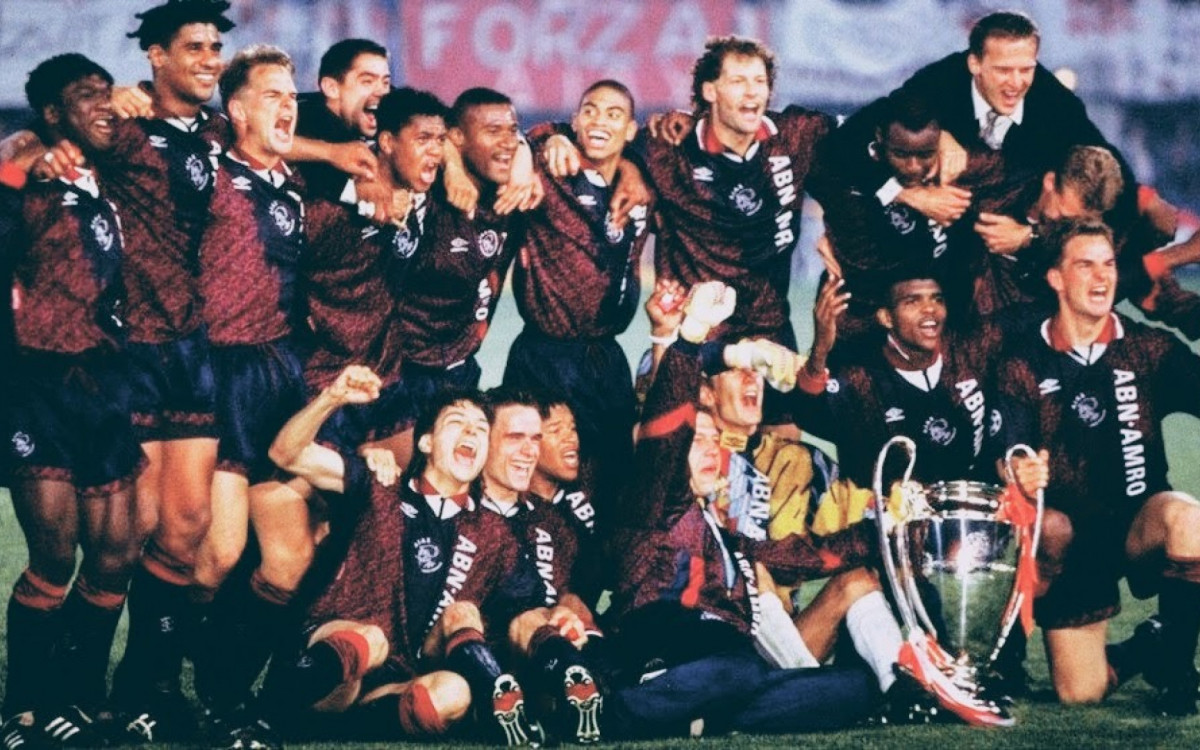 Ajax venceu o Milan por 1 a 0 e conquistou a Liga dos Campeões pela quarta vez na história no dia 24 de maio de 1995
