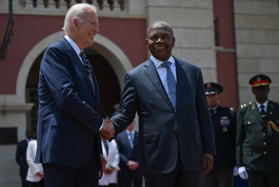 Biden visita Angola para reforçar laços e promover projeto de infraestrutura
