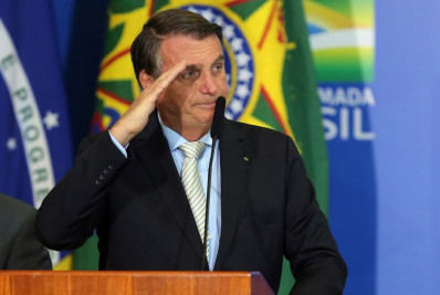 Moraes autoriza Bolsonaro a comparecer ao velório da mãe de Valdemar Costa Neto