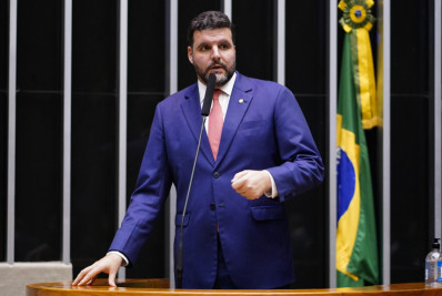 União Brasil e PP perdem dois deputados do Paraná após criação de federação