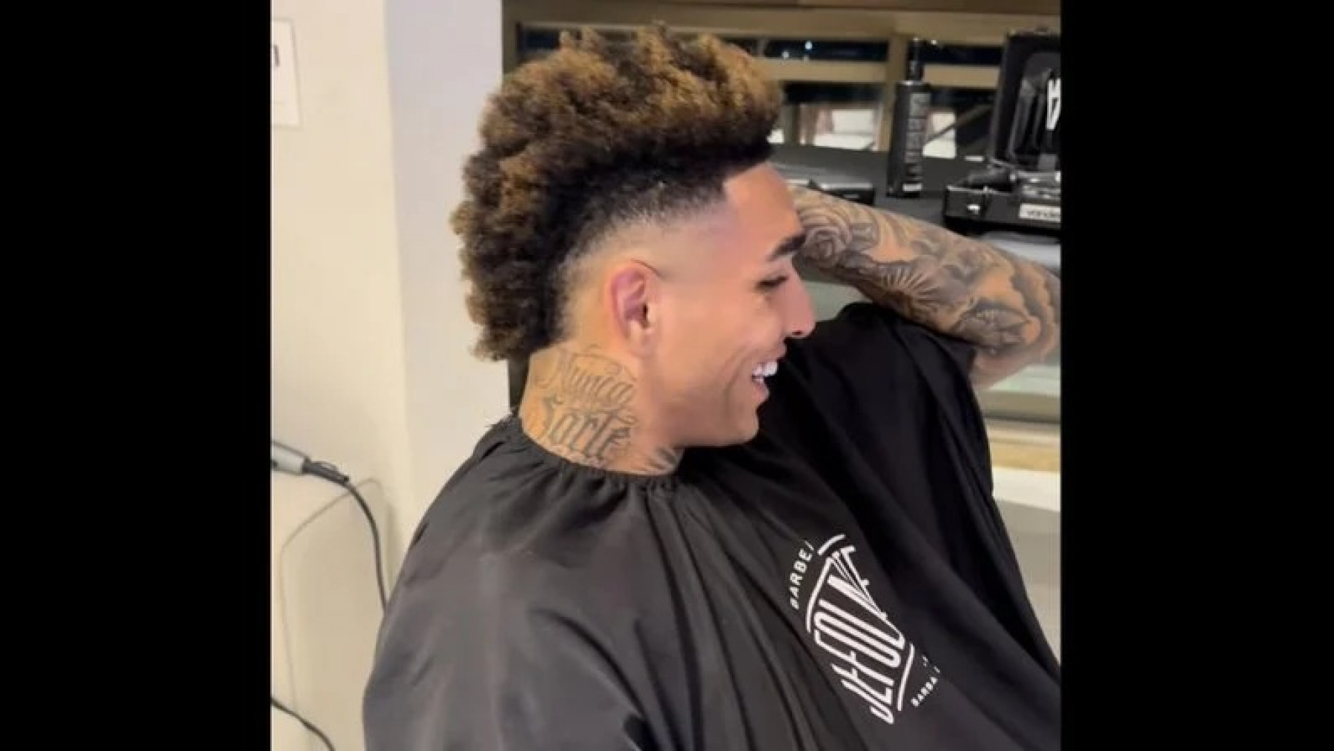 Igor Jesus pintou as pontas do cabelo de loiro após título da Libertadores - Reprodução / Instagram 