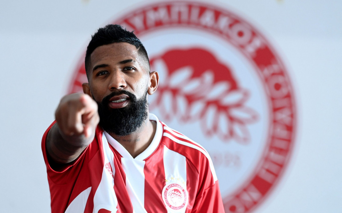 Quem &eacute; Marinakis? Jogada10 conta tudo que sabe sobre o grego