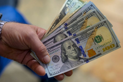 BC leiloará US$ 4 bi de reservas internacionais para segurar dólar