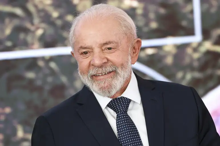 Mercado joga contra o país, afirmam ministros