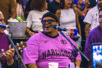 Cria de Nilópolis, cantor Pacotinho lança seu primeiro álbum ‘Pacosession'