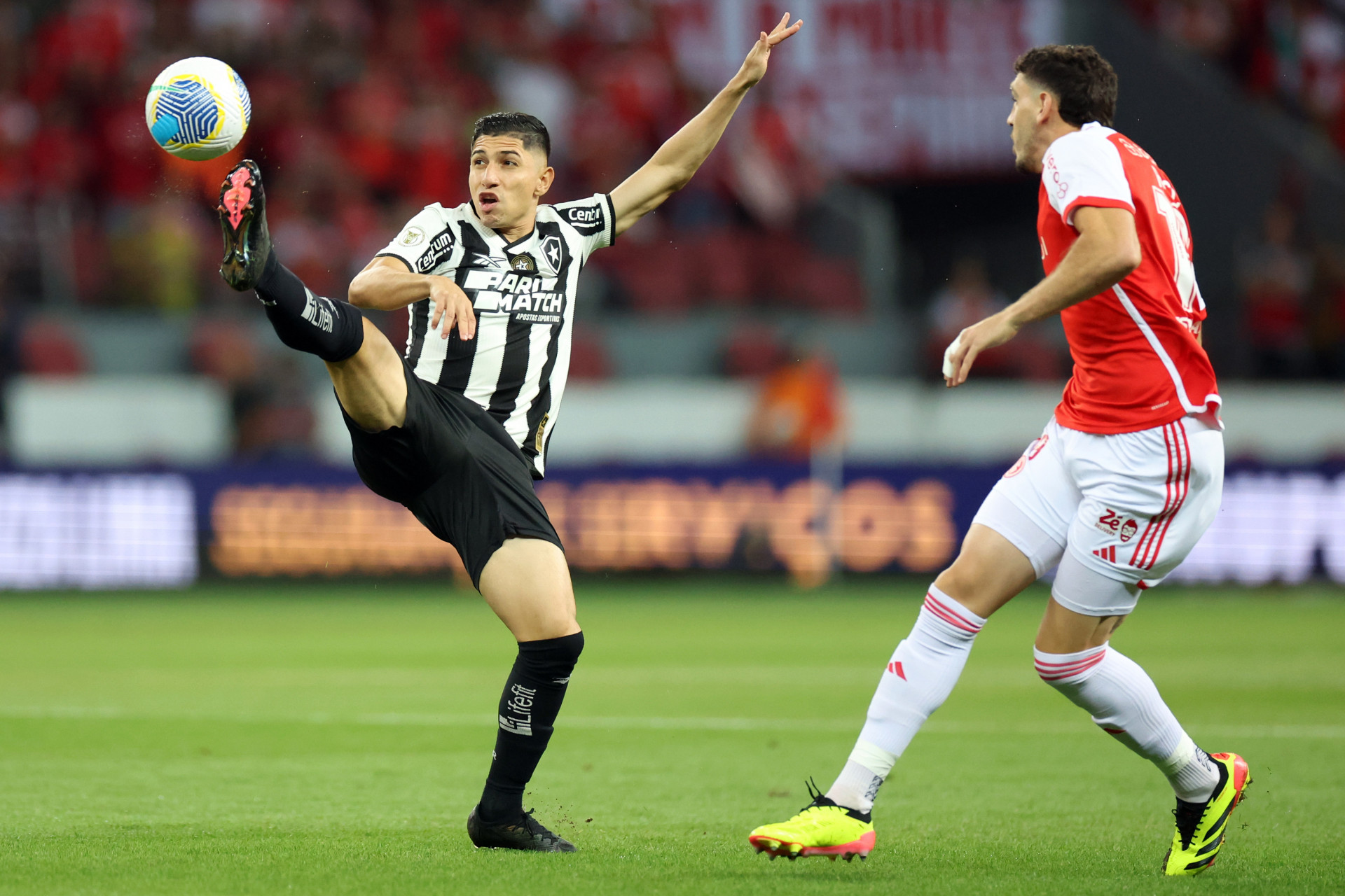 Botafogo e Internacional se enfrentaram em Porto Alegre - Vitor Silva / Botafogo