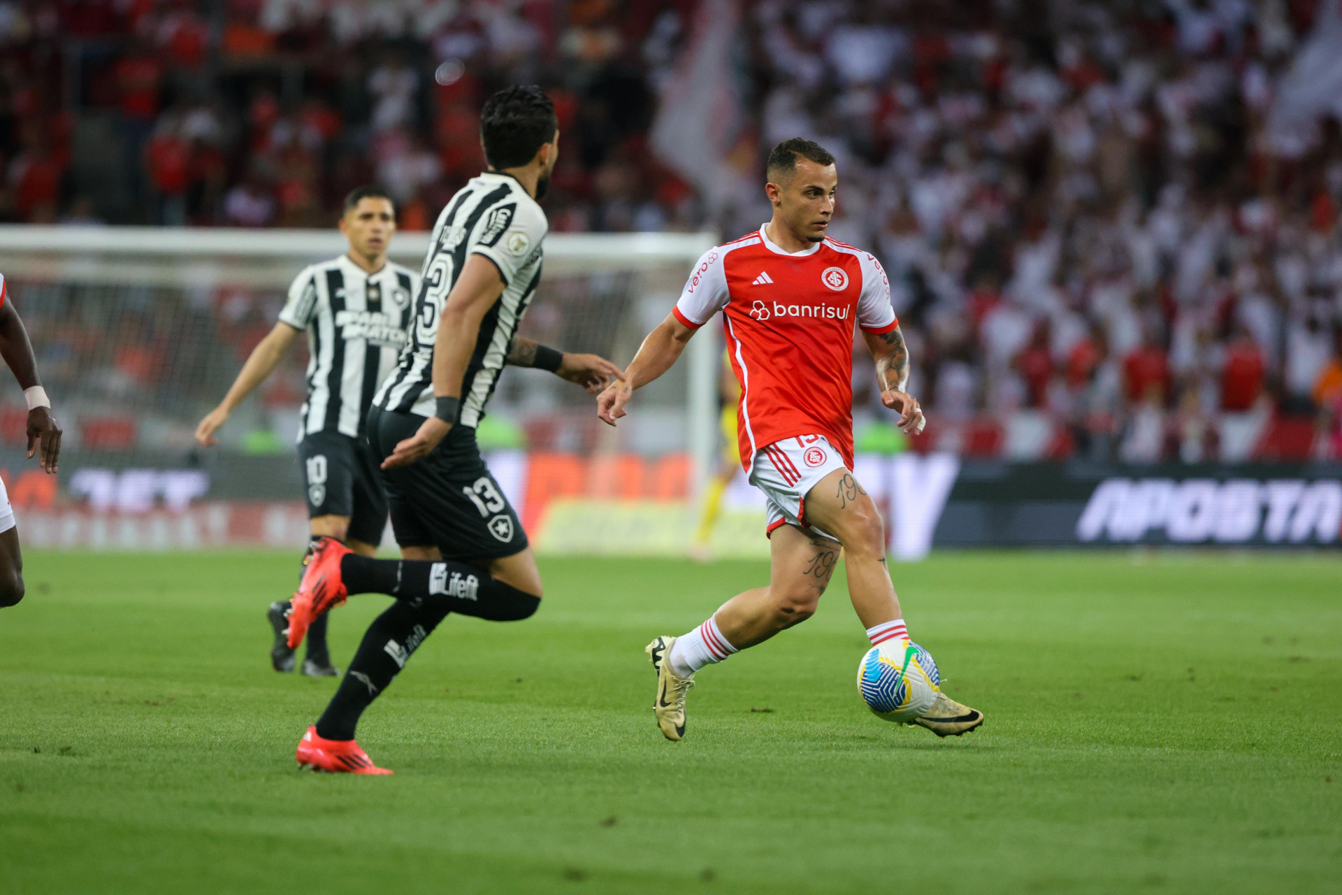 Botafogo e Inter se enfrentaram em Porto Alegre - Ricardo Duarte / Inter