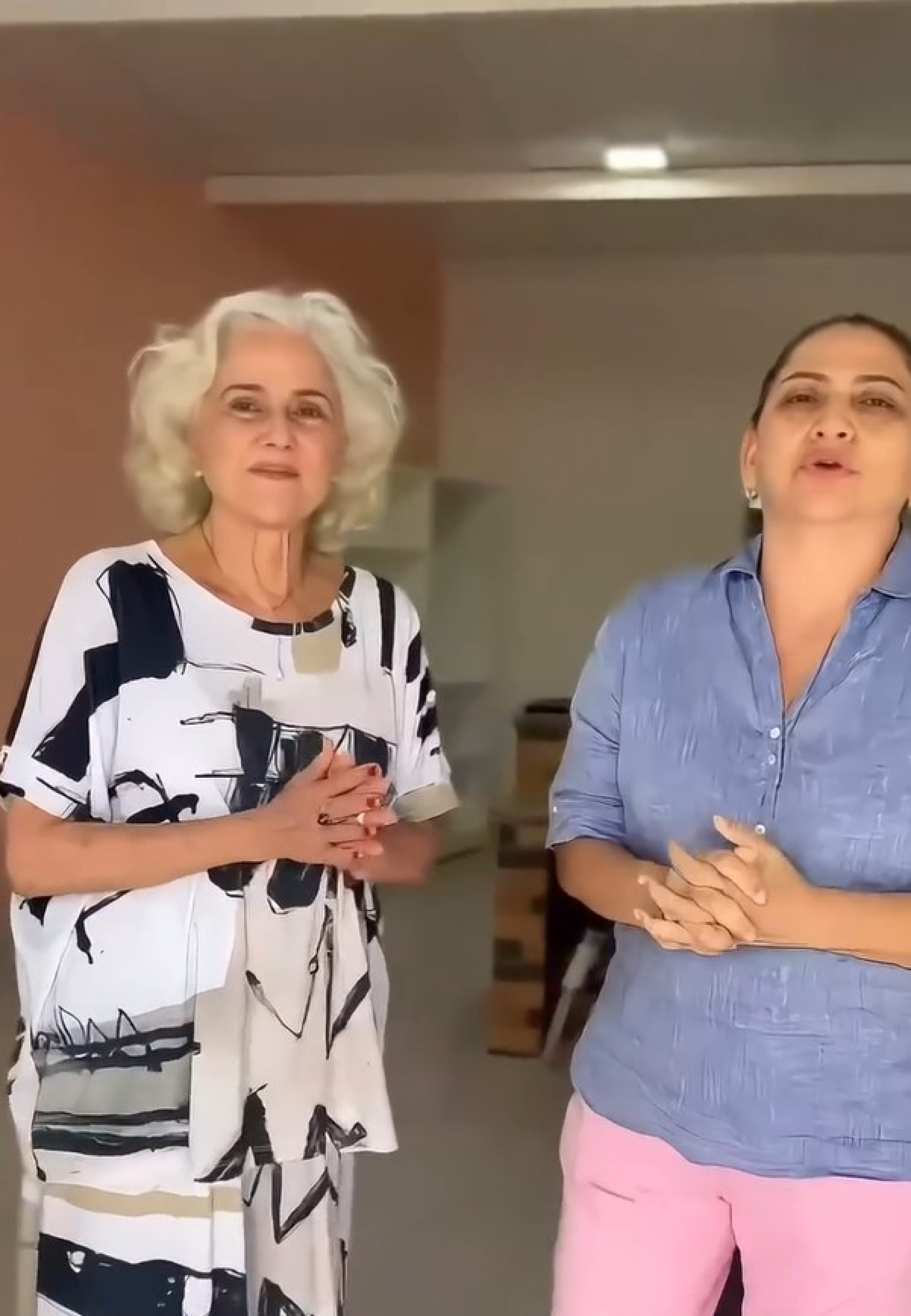 Marieta Severo visita casas construídas no Retiro dos Artistas após doação dela - Reprodução / Instagram