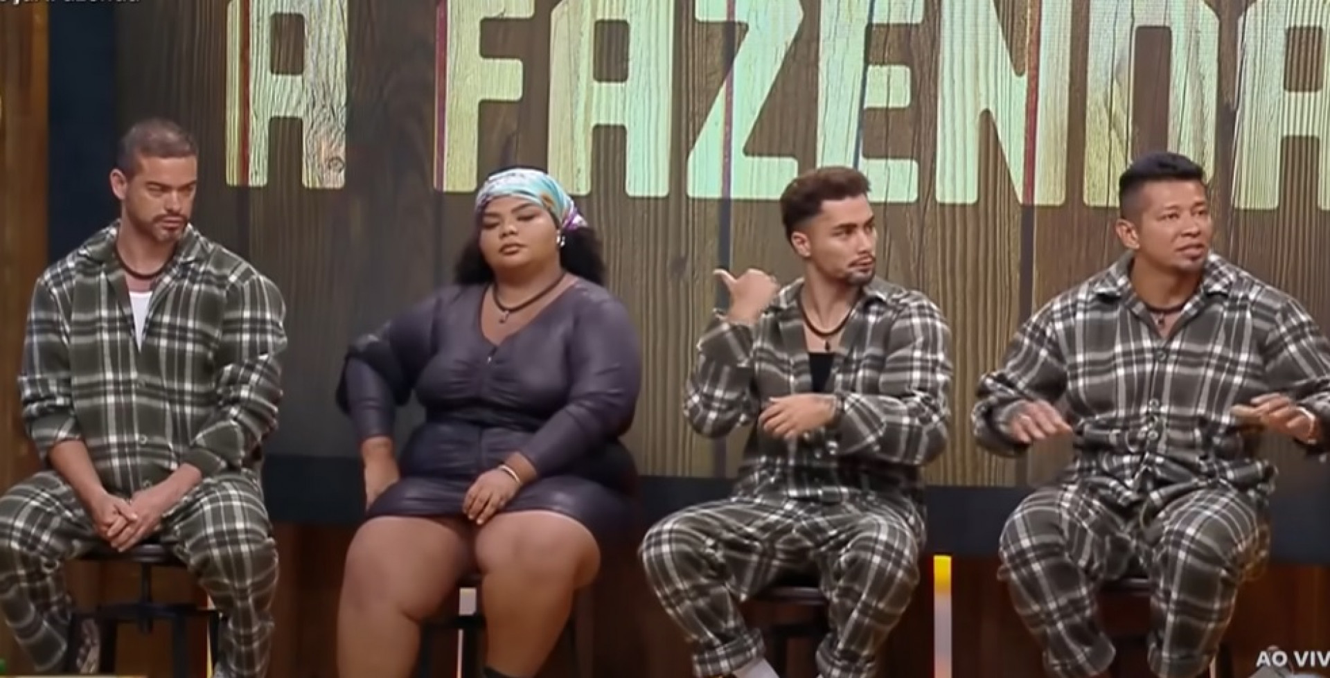 Flora Cruz, Gilsão, Gui Vieira e Sidney Sampaio estão na roça - Reprodução de vídeo / Record