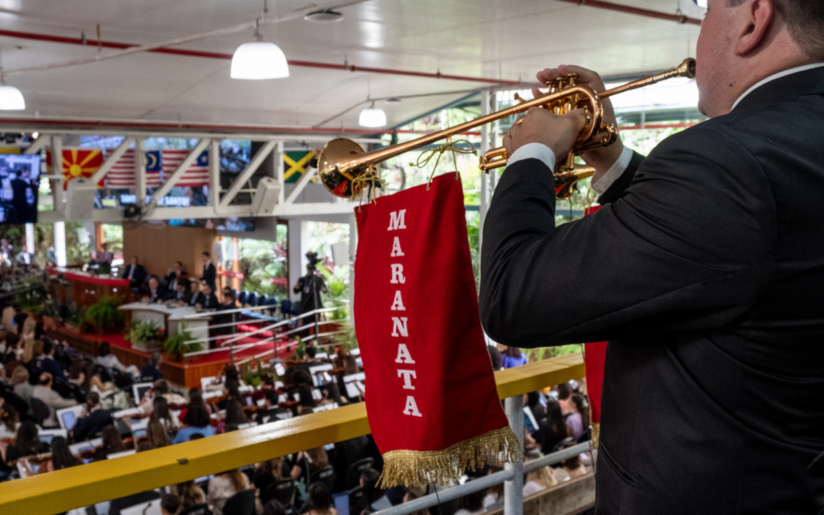 Abertura foi realizada por 500 músicos e vozes em coro