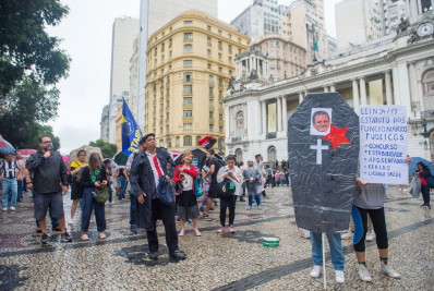 Sindicato dos professores define rumo da greve após aprovação de mudanças no estatuto