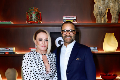 Ana Maria Braga, Xamã e mais celebridades vão à premiação em São Paulo