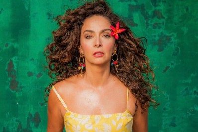 Claudia Ohana encanta ao surgir caracterizada como Tieta: '35 anos depois ainda me sinto ela'