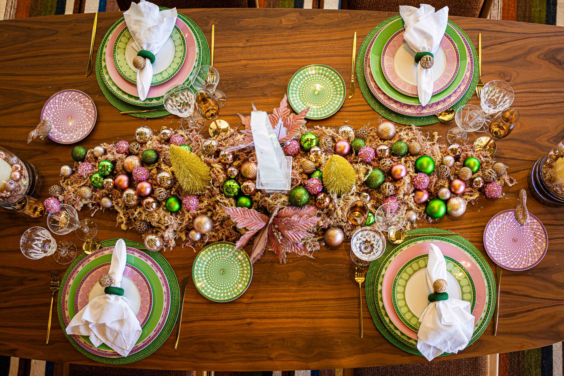 Mesa posta em exposi&ccedil;&atilde;o na Barra para inspirar a decora&ccedil;&atilde;o natalina - Divulga&ccedil;&atilde;o/Wair de Paula - Franccino