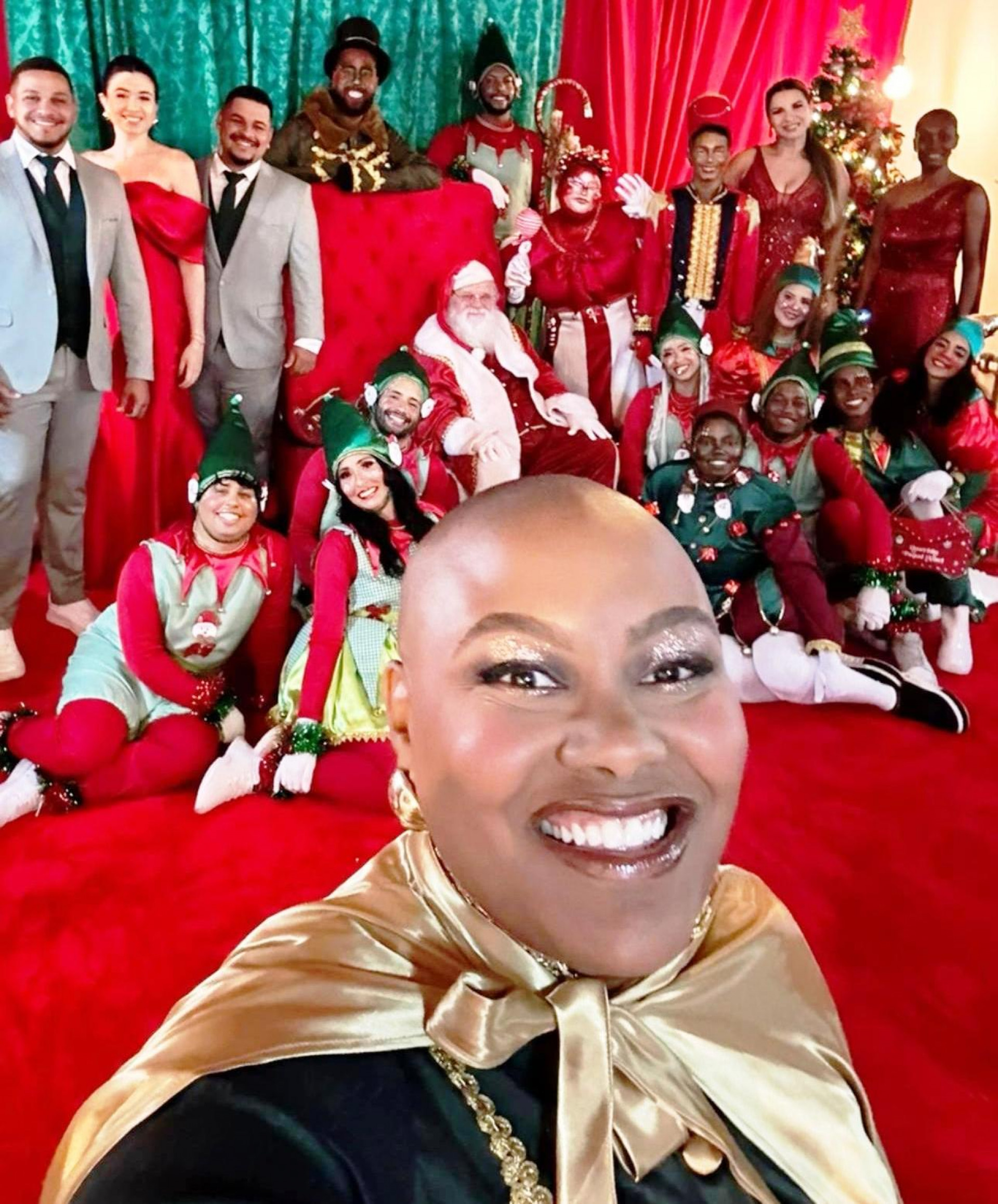 Vila do Papai Noel promete encantar moradores e turistas com atrações interativas e decoração especial