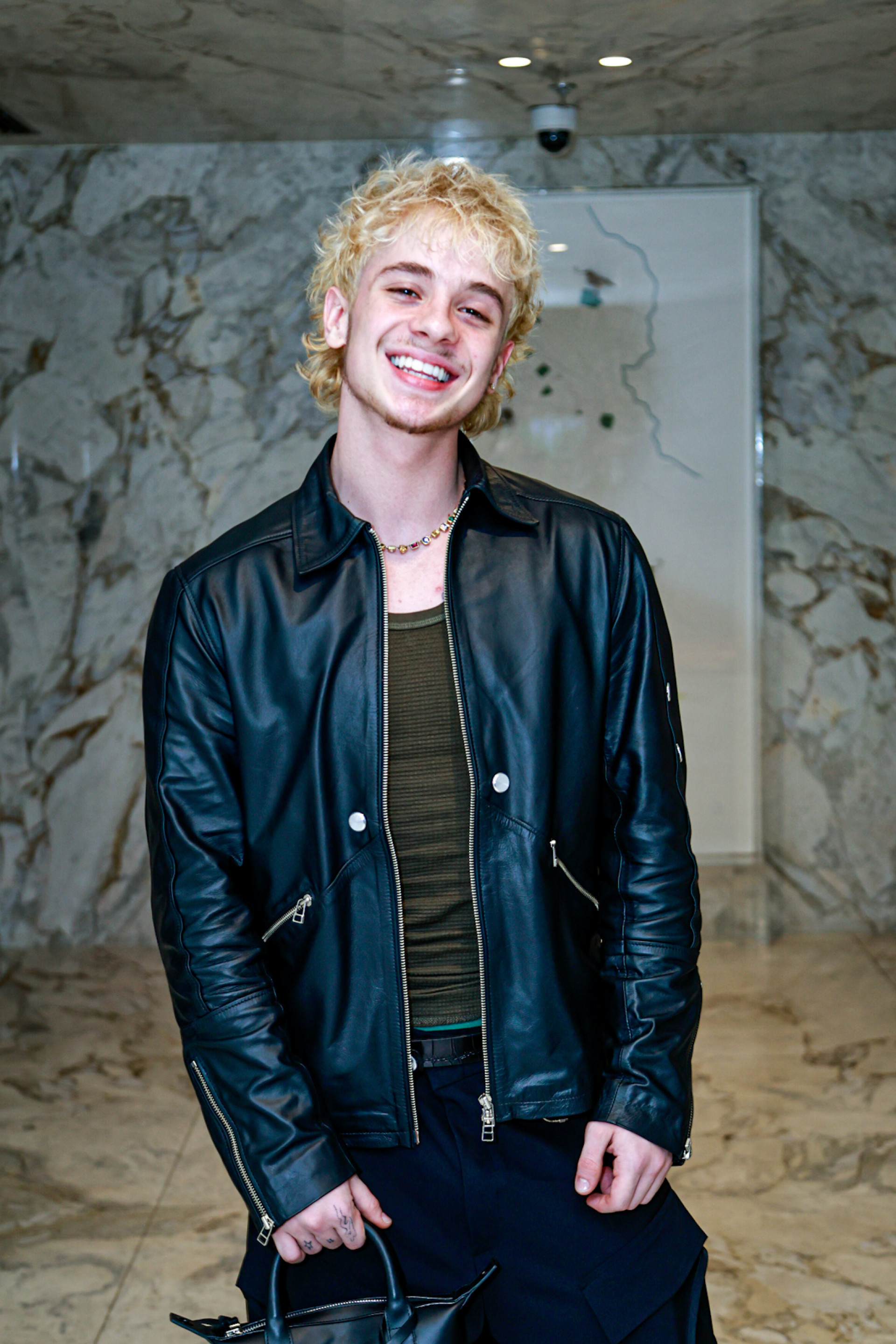 Juliano Floss - Van Campos / Agnews