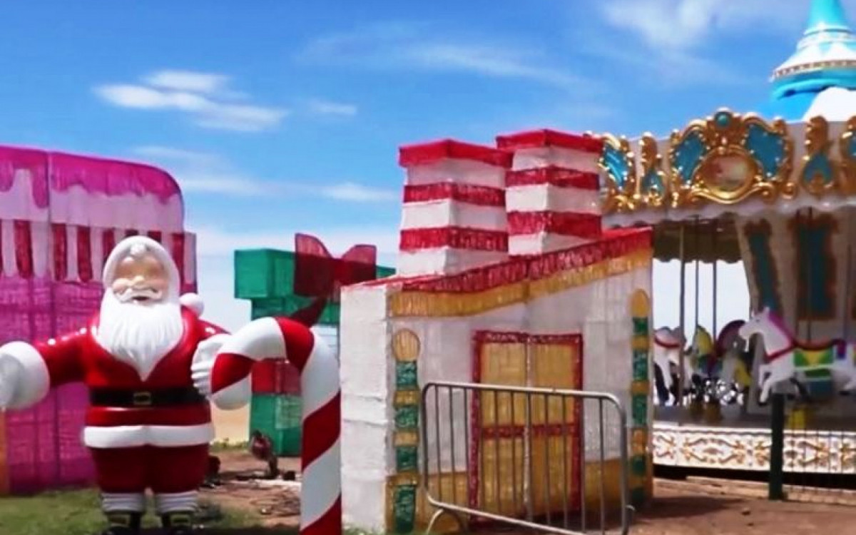 Vila do Papai Noel estará aberta até 6 de janeiro, com horários específicos para fotos impressas gratuitas