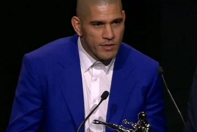 Oscar do MMA: Alex Poatan é eleito 'Lutador do Ano' e equipe brasileira é premiada