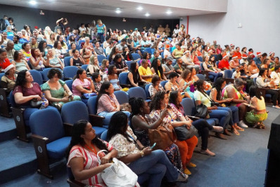 Saúde mental realiza show de talentos no Teatro Municipal