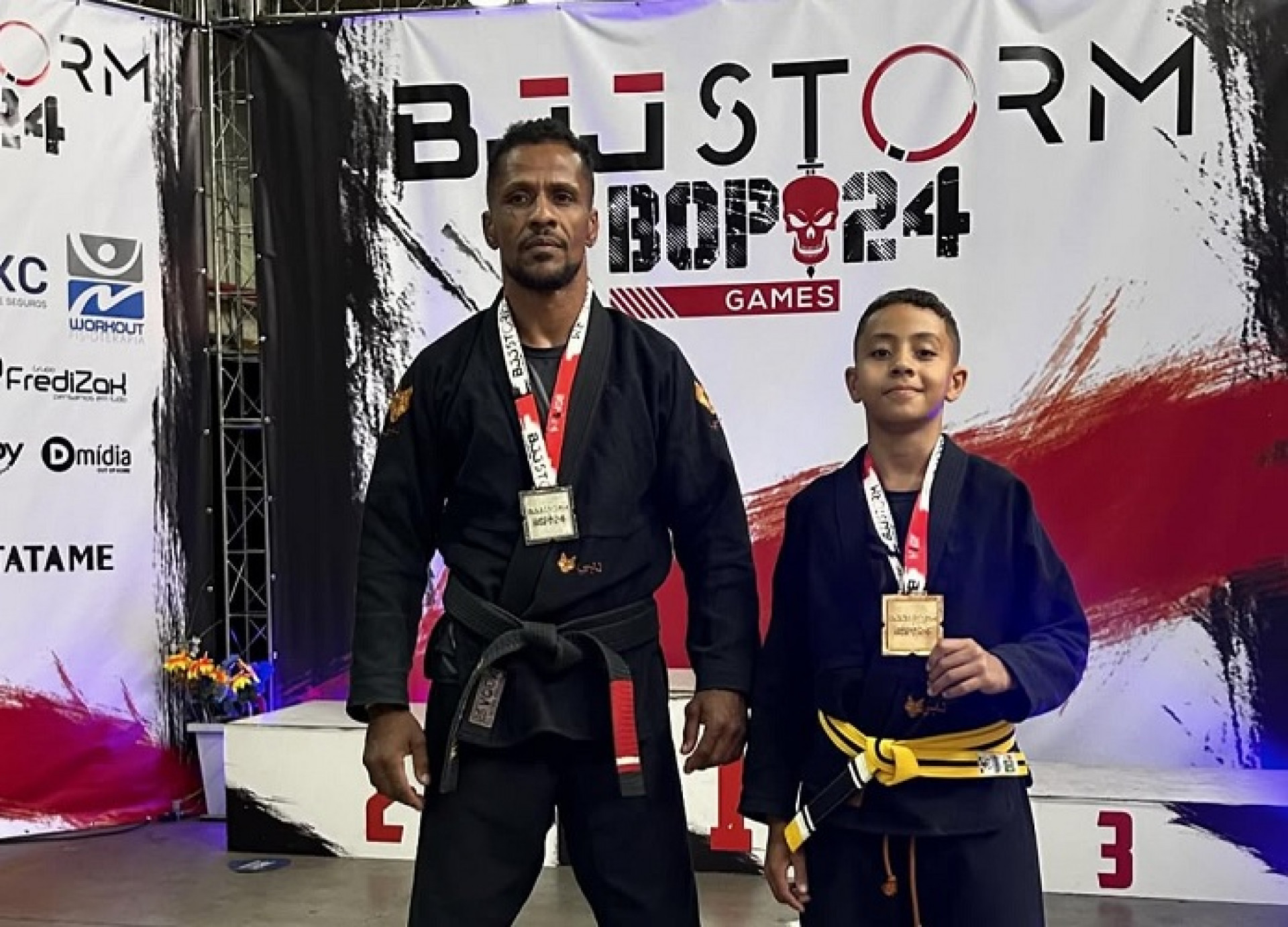 Junto do pai, Bryan Coliseu é um dos destaques do BJJ Storm    - (Foto: Reprodução)