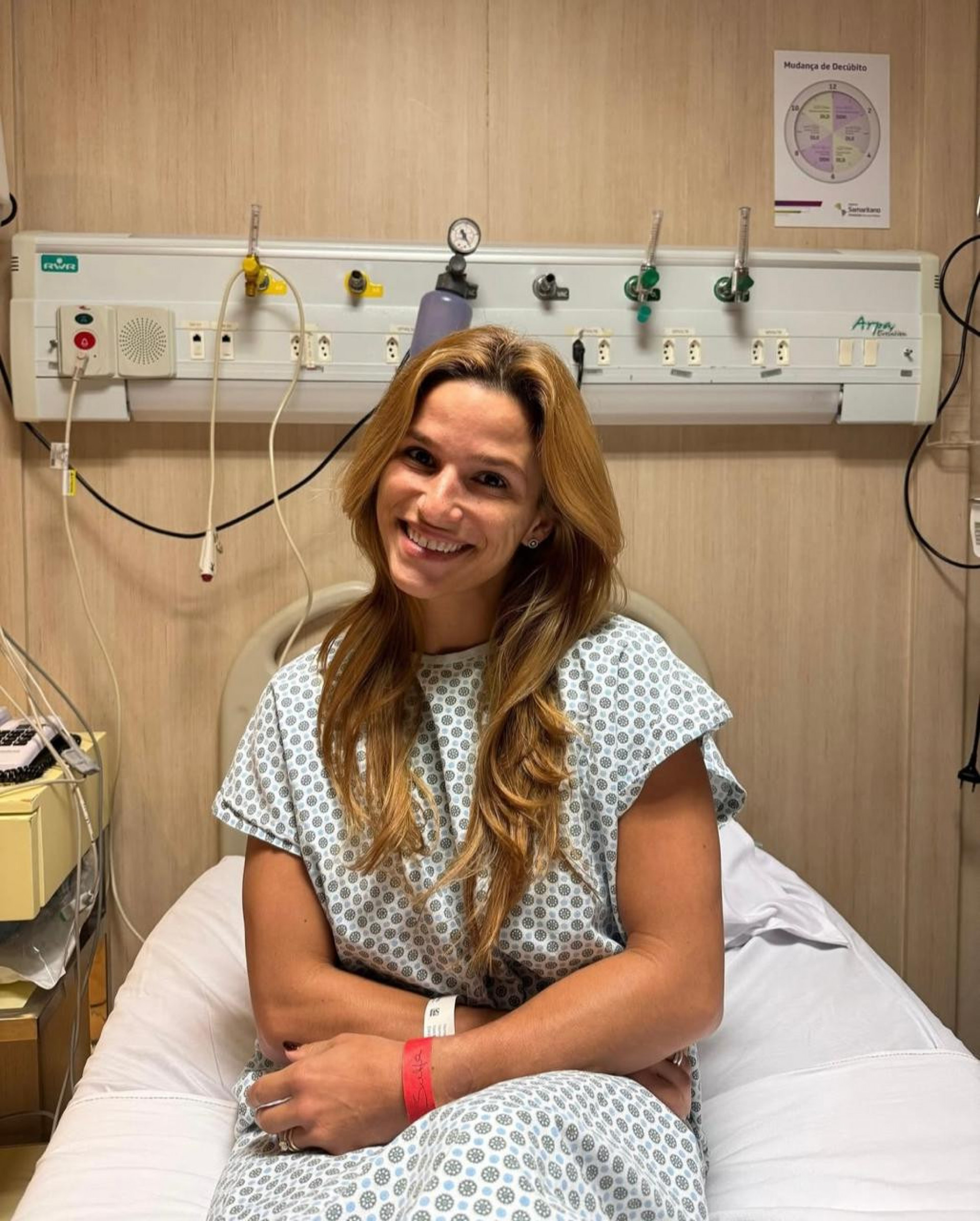 Jade Barbosa opera joelho para tratar lesão - Reprodução / Instagram 